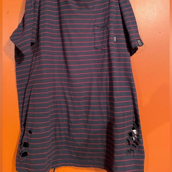 🇦🇺 🩸 Distressed DVNT Striped Tee Shirt Melbourne Blue Red Stripes 🇦🇺 - Picture 3 of 17